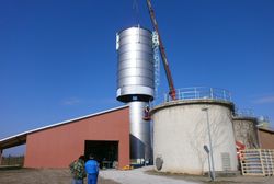 Combinaison d’un silo inox et d’un digesteur - Image 1