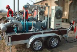 移动式自吸炼油泵 - Image 1